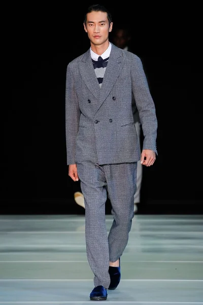 Look 1